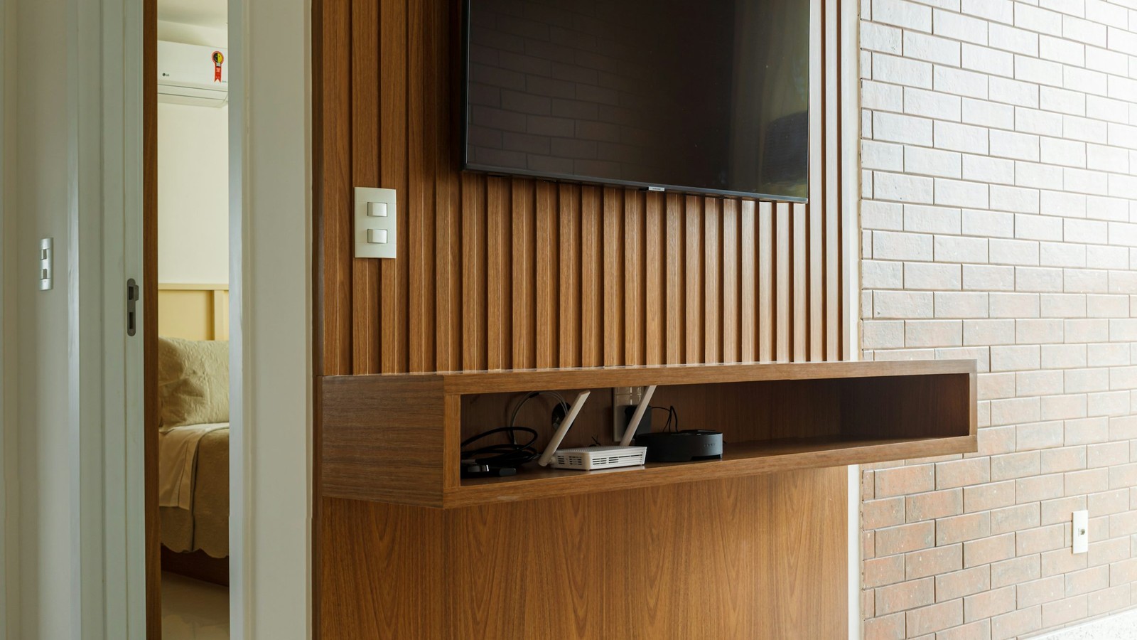 Multi-Screen Usage topic photo